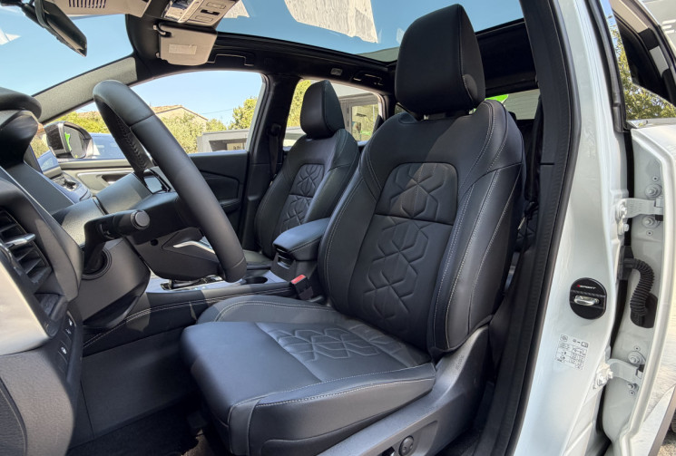 Nissan Qashqai Hybrid e-Power Gen3 205 Tekna / Seulement 3000 km / Toit Panoramique / Pack Hiver 