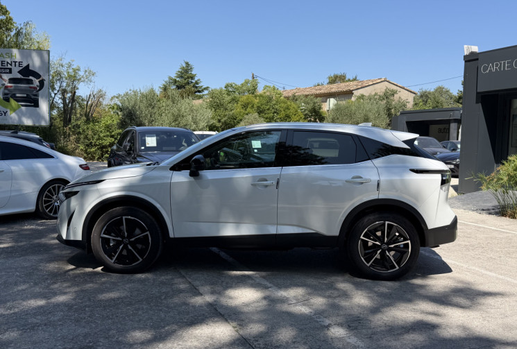 Nissan Qashqai Hybrid e-Power Gen3 205 Tekna / Seulement 3000 km / Toit Panoramique / Pack Hiver 