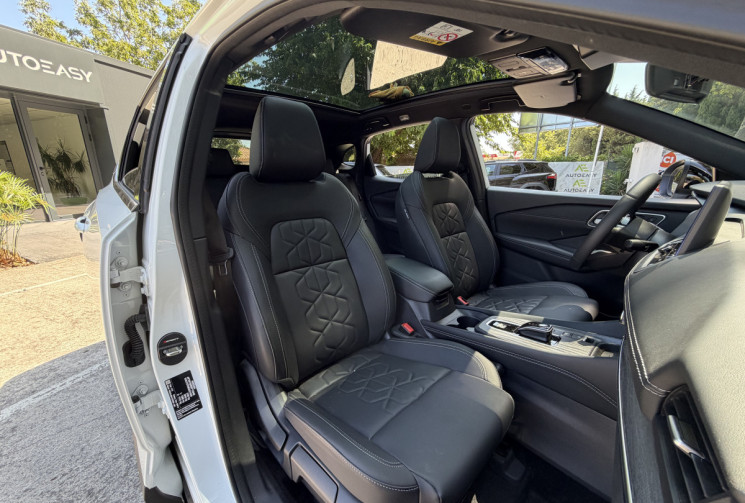 Nissan Qashqai Hybrid e-Power Gen3 205 Tekna / Seulement 3000 km / Toit Panoramique / Pack Hiver 