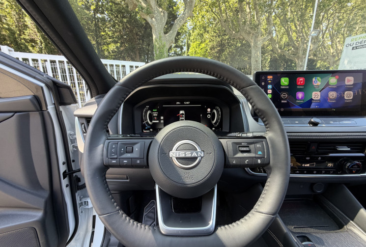 Nissan Qashqai Hybrid e-Power Gen3 205 Tekna / Seulement 3000 km / Toit Panoramique / Pack Hiver 