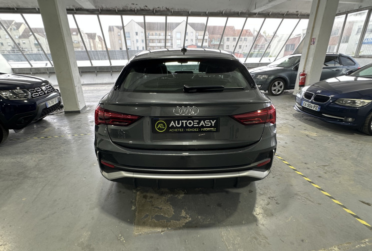 Audi Q3 Sportback 1.5 TFSI 150 S line / Suivi Audi / CarPlay / Sièges chauff. / Caméra / Hayon élec