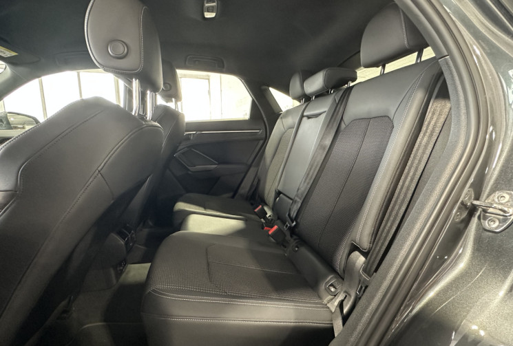 Audi Q3 Sportback 1.5 TFSI 150 S line / Suivi Audi / CarPlay / Sièges chauff. / Caméra / Hayon élec