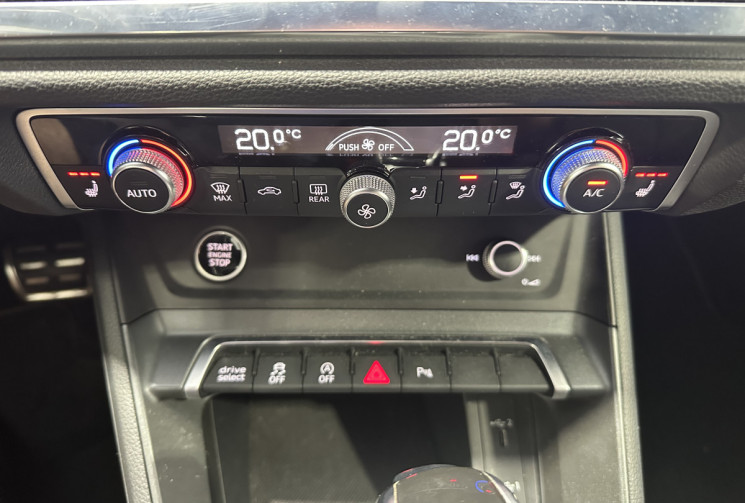 Audi Q3 Sportback 1.5 TFSI 150 S line / Suivi Audi / CarPlay / Sièges chauff. / Caméra / Hayon élec