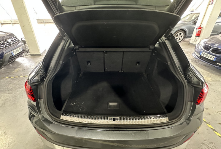 Audi Q3 Sportback 1.5 TFSI 150 S line / Suivi Audi / CarPlay / Sièges chauff. / Caméra / Hayon élec