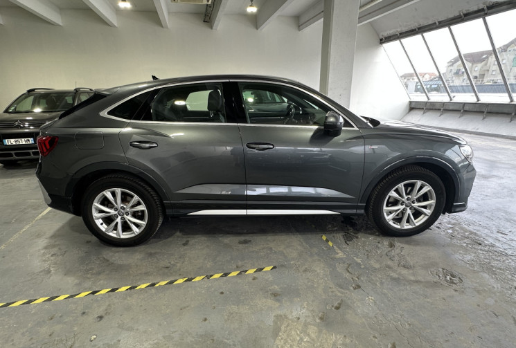 Audi Q3 Sportback 1.5 TFSI 150 S line / Suivi Audi / CarPlay / Sièges chauff. / Caméra / Hayon élec