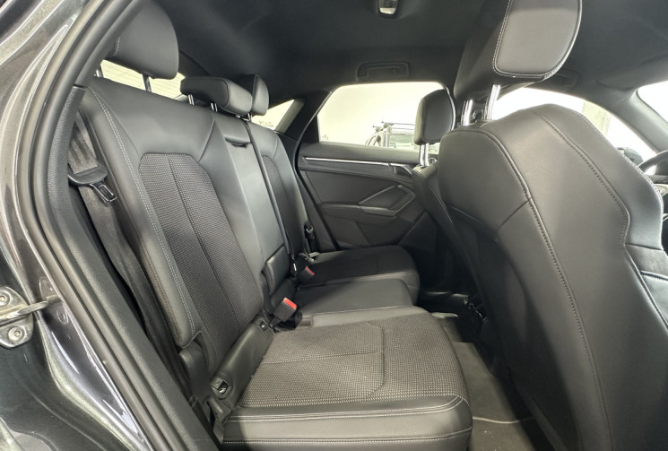Audi Q3 Sportback 1.5 TFSI 150 S line / Suivi Audi / CarPlay / Sièges chauff. / Caméra / Hayon élec