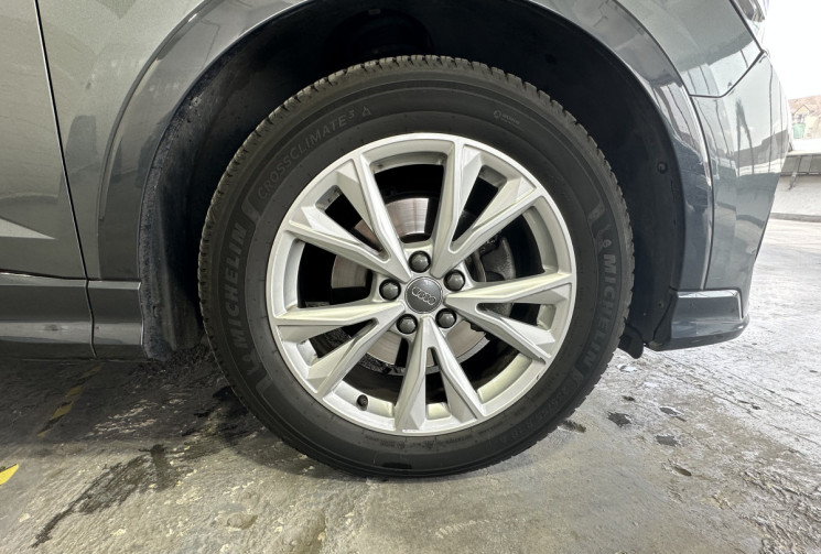 Audi Q3 Sportback 1.5 TFSI 150 S line / Suivi Audi / CarPlay / Sièges chauff. / Caméra / Hayon élec