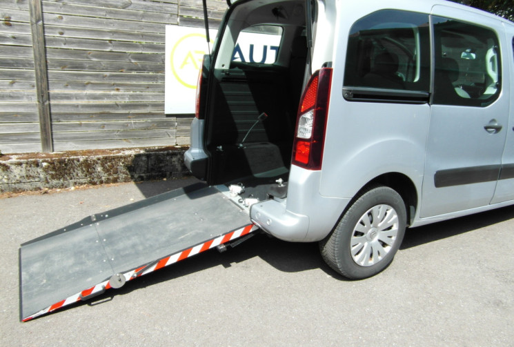 Citroën Berlingo HDI 100 FEEL TPMR 3 PLACES PLUS  1 FAUTEUIL