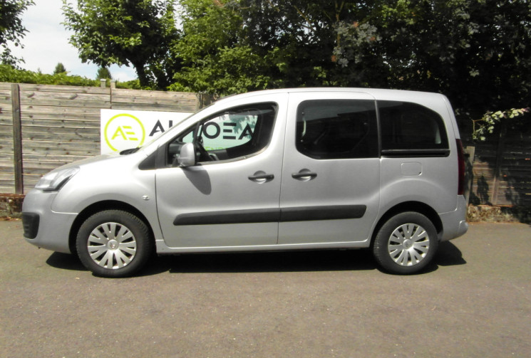Citroën Berlingo HDI 100 FEEL TPMR 3 PLACES PLUS  1 FAUTEUIL