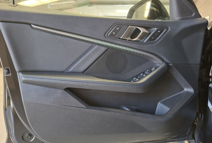 BMW Série 1 118D 150 M Sport DCT7 / TOIT OUVRANT / SIEGE BACQUET / TETE HAUTE / PALETTE / TVA