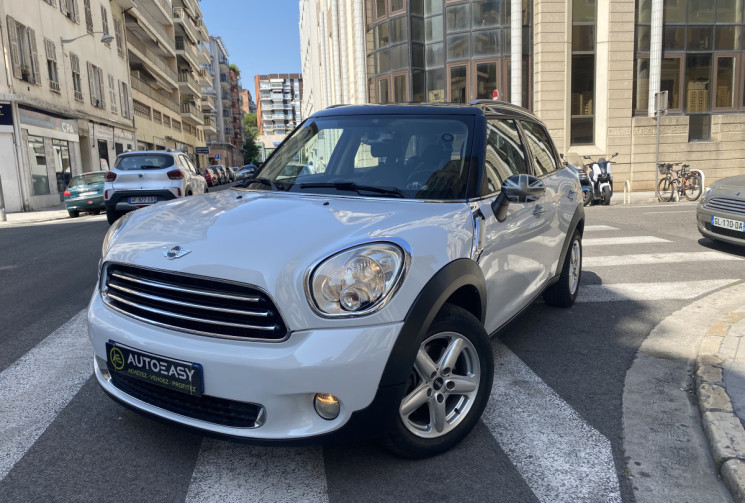 Mini Countryman One1.4 i 98 CH Red Hot Chili cuir toit ouvrant 80000 kms