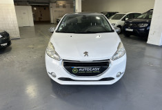 Peugeot 208  1.2 Puretech 82 ALLURE /Courroie à 139000km /Toit Pano /Cuir /Régulateur /Bluetooth