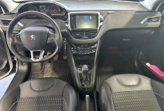 Peugeot 208  1.2 Puretech 82 ALLURE /Courroie à 139000km /Toit Pano /Cuir /Régulateur /Bluetooth