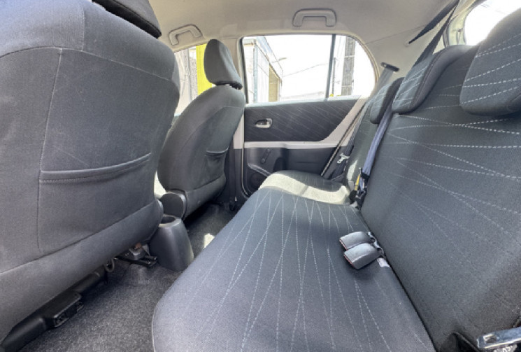 Toyota Yaris  II 5 portes 1.3 VVTi 87 cv // Moteur à Chaine // peu kilométrée