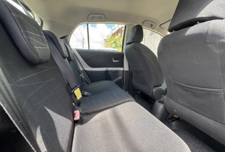 Toyota Yaris  II 5 portes 1.3 VVTi 87 cv // Moteur à Chaine // peu kilométrée