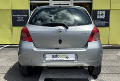 Toyota Yaris  II 5 portes 1.3 VVTi 87 cv // Moteur à Chaine // peu kilométrée