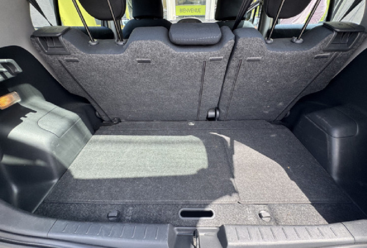 Toyota Yaris  II 5 portes 1.3 VVTi 87 cv // Moteur à Chaine // peu kilométrée