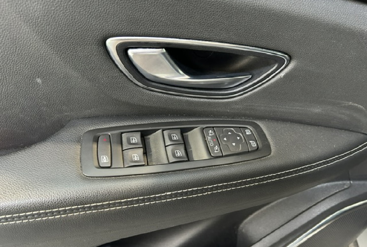 Renault GRAND SCENIC FAP EDC - 21 Intens 1.3i TCE 140 ch boite automatique 