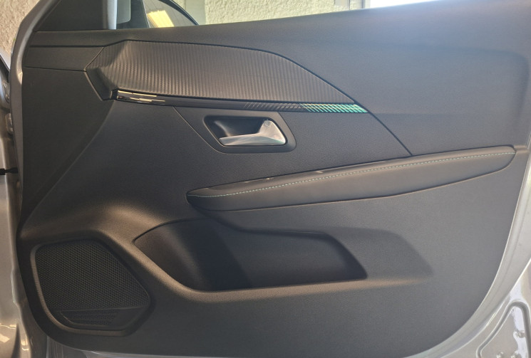 Peugeot 208 II (P21) 1.2 PURETECH 100 ALLURE PACK / ENTRETIEN A JOUR 