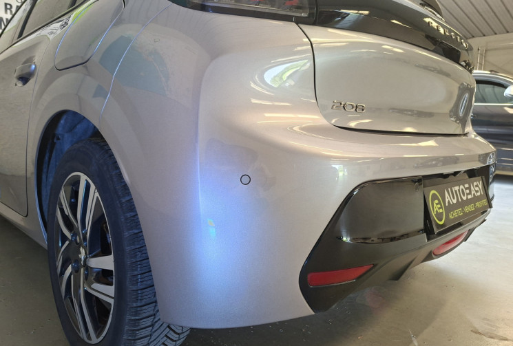 Peugeot 208 II (P21) 1.2 PURETECH 100 ALLURE PACK / ENTRETIEN A JOUR 
