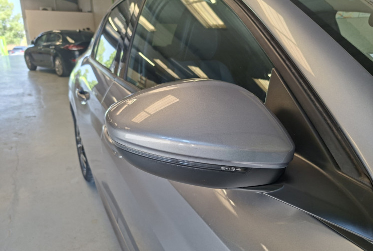 Peugeot 208 II (P21) 1.2 PURETECH 100 ALLURE PACK / ENTRETIEN A JOUR 