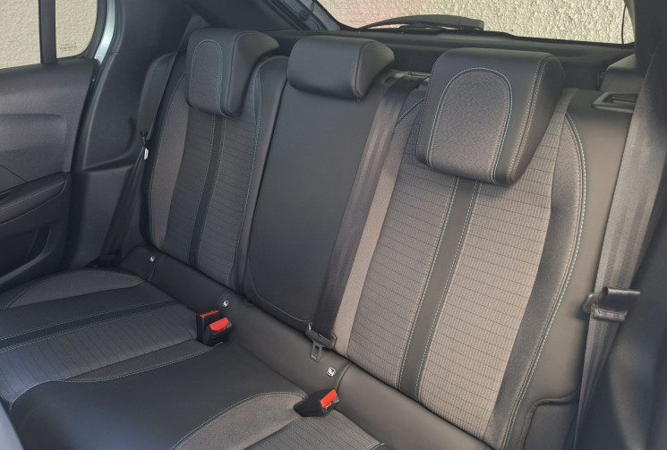 Peugeot 208 II (P21) 1.2 PURETECH 100 ALLURE PACK / ENTRETIEN A JOUR 