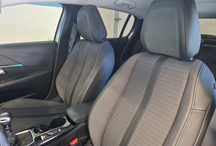 Peugeot 208 II (P21) 1.2 PURETECH 100 ALLURE PACK / ENTRETIEN A JOUR 