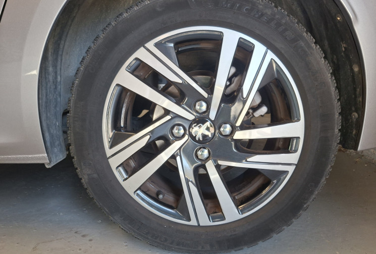Peugeot 208 II (P21) 1.2 PURETECH 100 ALLURE PACK / ENTRETIEN A JOUR 