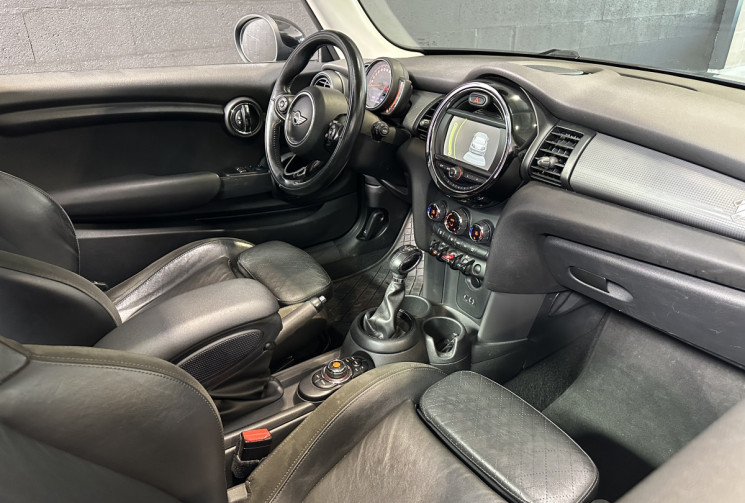 Mini Cooper 1.5i 136 ch Blackfriars Boite Auto / Toit Ouvrant / Interieur Cuir