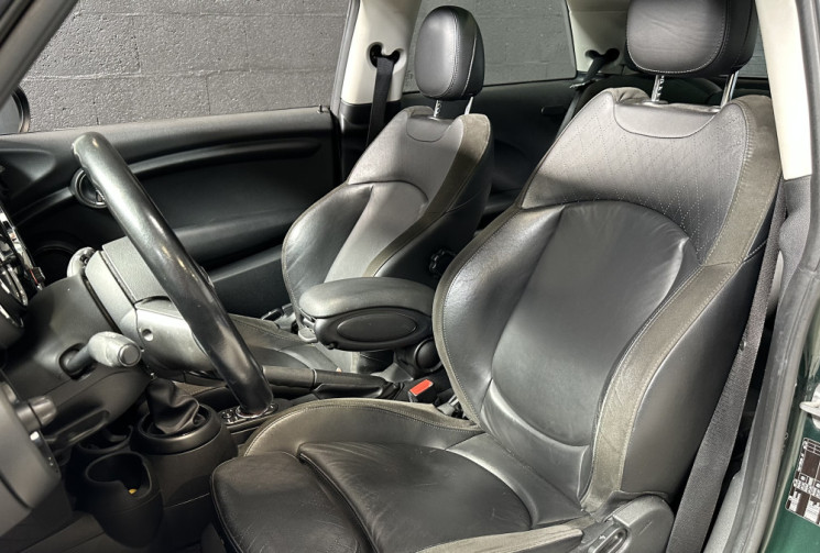Mini Cooper 1.5i 136 ch Blackfriars Boite Auto / Toit Ouvrant / Interieur Cuir