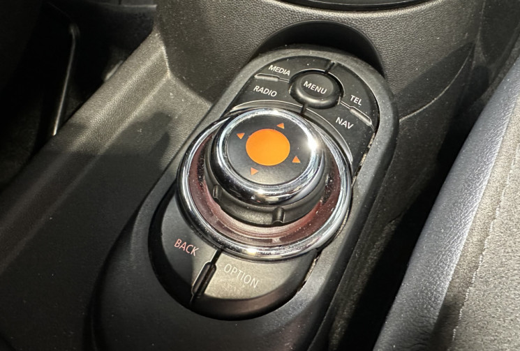 Mini Cooper 1.5i 136 ch Blackfriars Boite Auto / Toit Ouvrant / Interieur Cuir