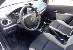 Renault Clio III 1.2 16V 75CH  5P