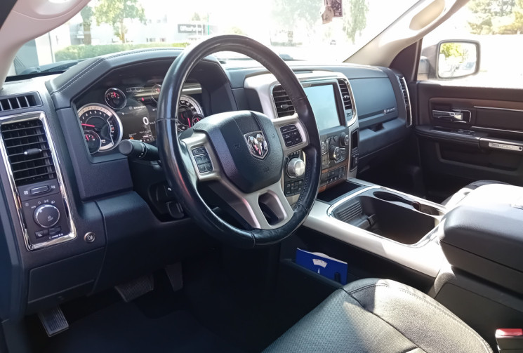 Dodge RAM 5.7 HEMI LARAMI 