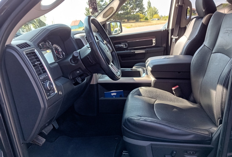 Dodge RAM 5.7 HEMI LARAMI 