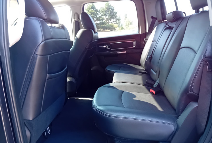 Dodge RAM 5.7 HEMI LARAMI 