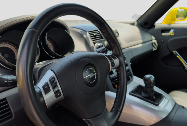 Opel GT 2.0 turbo 264 cv 100% d origine