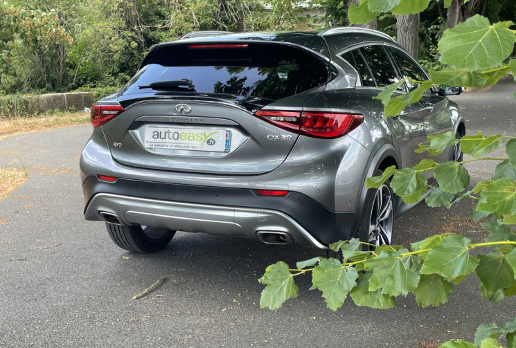 INFINITI QX30 2.0 T LUXE TECH 211 / AWD / BOITE AUTO / TOIT PANORAMIQUE / TVA RECUPERABLE