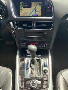 Audi Q5 // 3.0 // V6 // 240 TDI // AVUS / FRANCAIS 