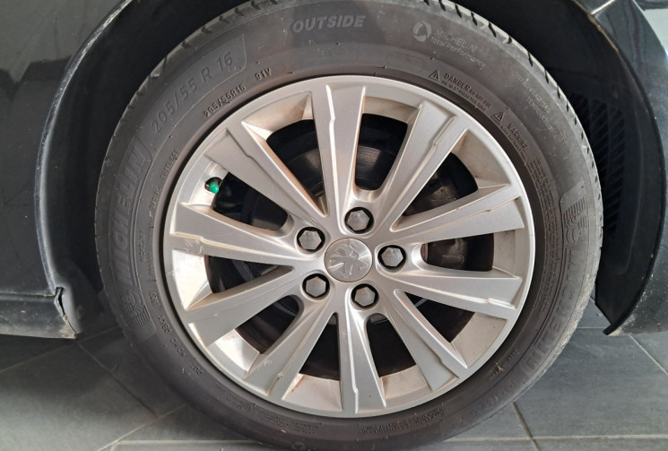 Peugeot 308  1.6 BlueHDi 100 STYLE - SUIVI ENTRETIEN - DISTRI NEUVE 