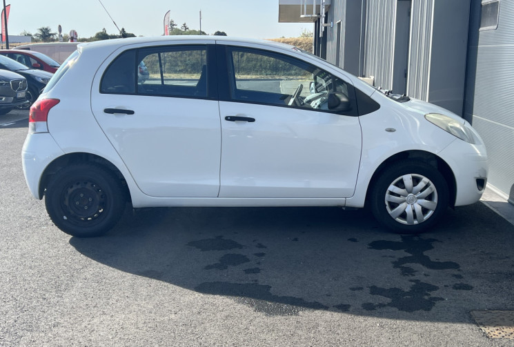 Toyota Yaris 5 portes 1.0 VVTi 68 cv 