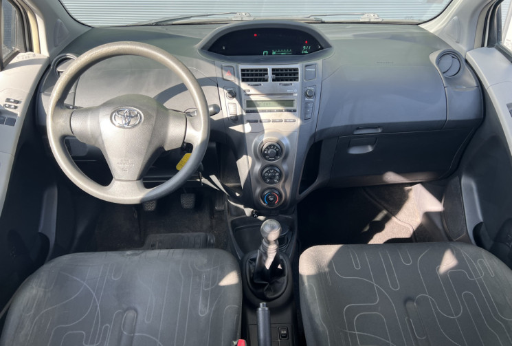 Toyota Yaris 5 portes 1.0 VVTi 68 cv 