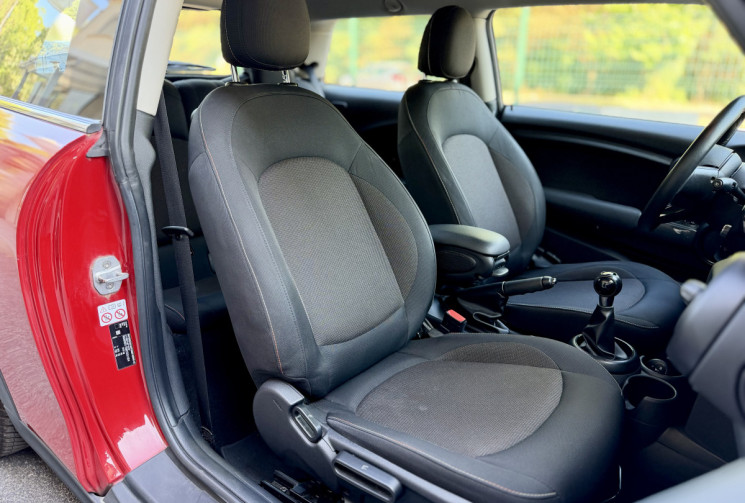 Mini Mini (F56) 3 Portes One 1.5 i 12V 102 cv SALT * DOSSIER ENTRETIEN * CT OK * GARANTIE 6 MOIS
