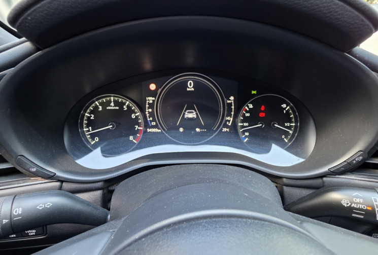 Mazda 3 2.0 Skyactiv-X M-Hybrid 120 / Caméra 360 / Carplay 