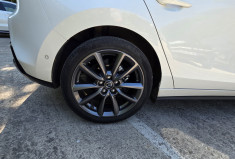 Mazda 3 2.0 Skyactiv-X M-Hybrid 120 / Caméra 360 / Carplay 