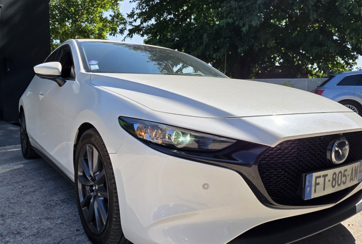 Mazda 3 2.0 Skyactiv-X M-Hybrid 120 / Caméra 360 / Carplay 