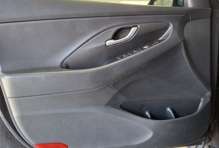 Hyundai i30 III FASTBACK SPORT 1.4 T-GDi  140 16V DCT7 S&S 14 Boîte auto / ENTRETIEN A JOUR