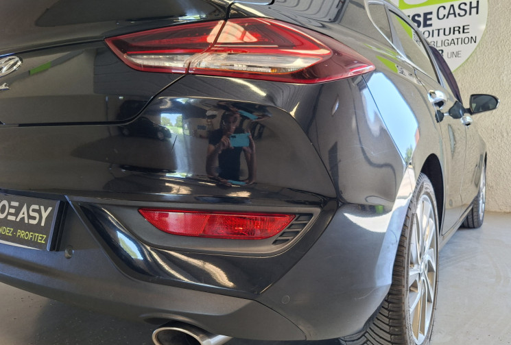 Hyundai i30 III FASTBACK SPORT 1.4 T-GDi  140 16V DCT7 S&S 14 Boîte auto / ENTRETIEN A JOUR