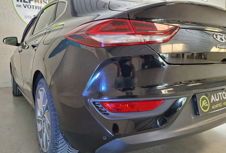 Hyundai i30 III FASTBACK SPORT 1.4 T-GDi  140 16V DCT7 S&S 14 Boîte auto / ENTRETIEN A JOUR