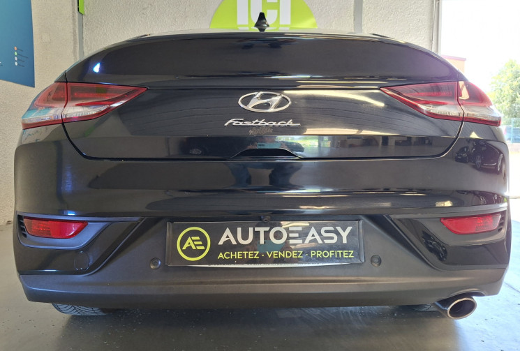 Hyundai i30 III FASTBACK SPORT 1.4 T-GDi  140 16V DCT7 S&S 14 Boîte auto / ENTRETIEN A JOUR