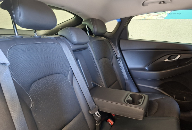 Hyundai i30 III FASTBACK SPORT 1.4 T-GDi  140 16V DCT7 S&S 14 Boîte auto / ENTRETIEN A JOUR